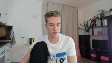 Dr_Your_Dream  05-11-2021 video boots